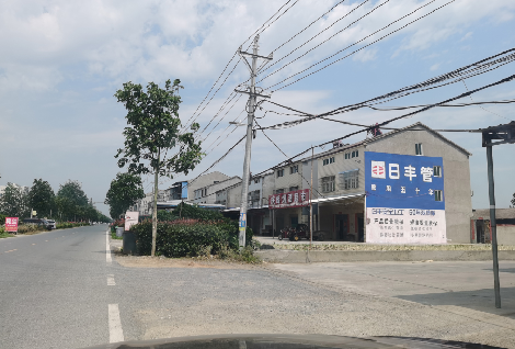 乐至如何能保证墙体广告的醒目性？